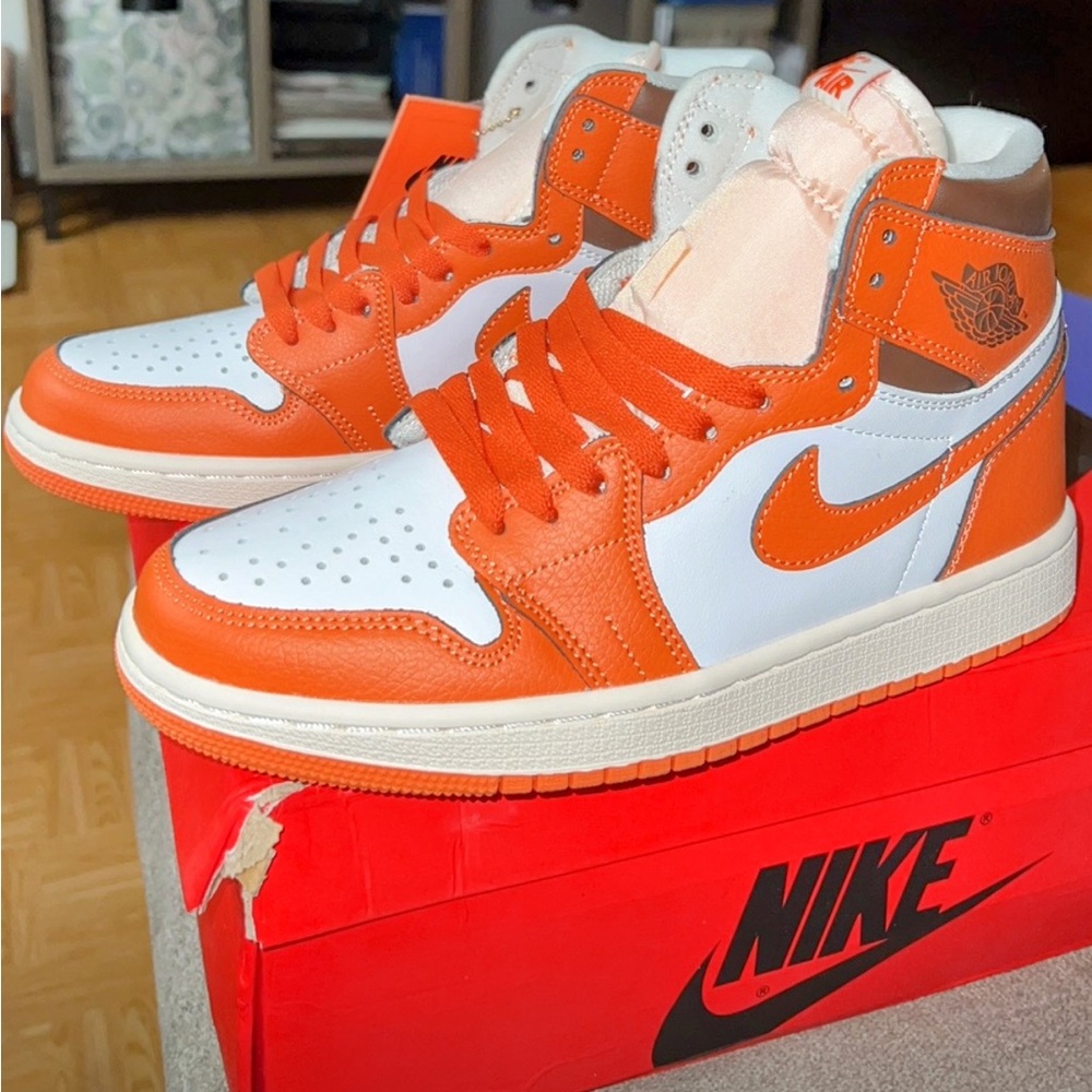 WMNS AIR JORDAN 1 HIGH OG 'STARFISH'